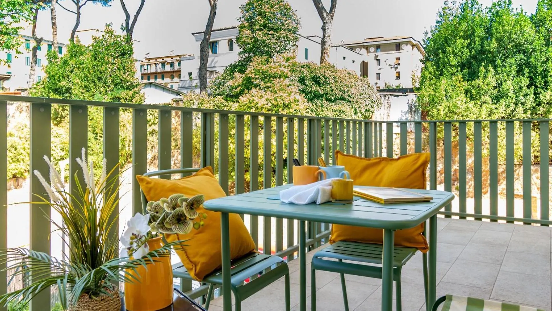 Mustard Apartment Rome